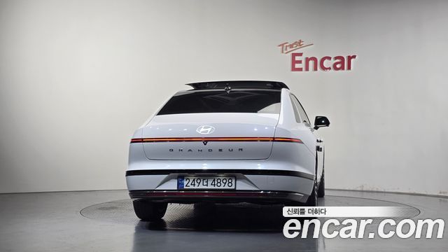 Hyundai Grandeur Hybrid (GN7) Calligraphy 2023 — фото 4