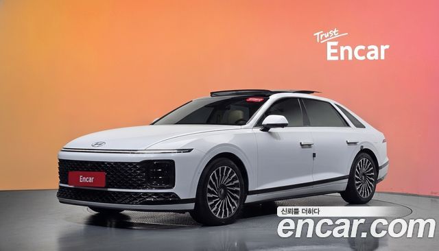 Hyundai Grandeur Hybrid (GN7) Calligraphy