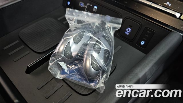 Hyundai Santa Fe (MX5) HEV 1.6 2WD Calligraphy 2025 — фото 16
