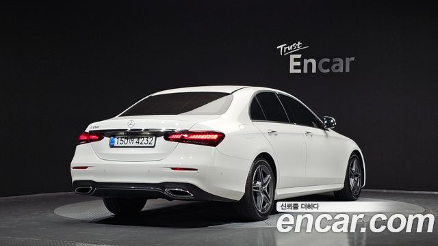 Mercedes-Benz E-Class (W213) E250 AMG Line 2023 — фото 2