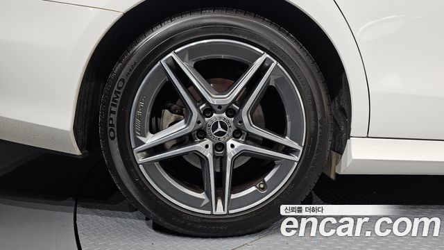 Mercedes-Benz E-Class (W213) E250 AMG Line 2023 — фото 5
