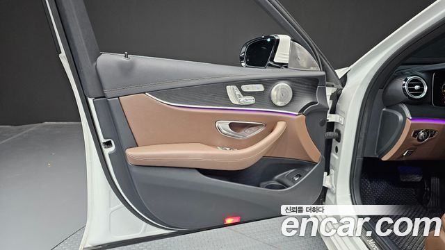 Mercedes-Benz E-Class (W213) E250 AMG Line 2023 — фото 24