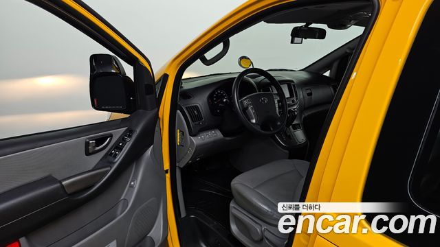 Hyundai Grand Starex School Bus LPi 2021 — фото 11