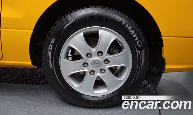 Hyundai Grand Starex School Bus LPi 2021 — фото 21