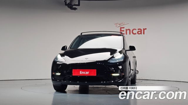 Tesla Model Y Standard Range RWD 2021 — фото 3