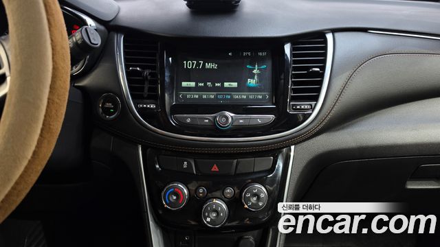Chevrolet Trax 1.4 Premier 2019 — фото 13