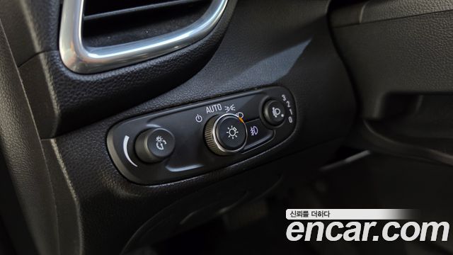 Chevrolet Trax 1.4 Premier 2019 — фото 15