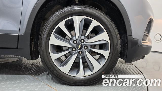 Chevrolet Trax 1.4 Premier 2019 — фото 21