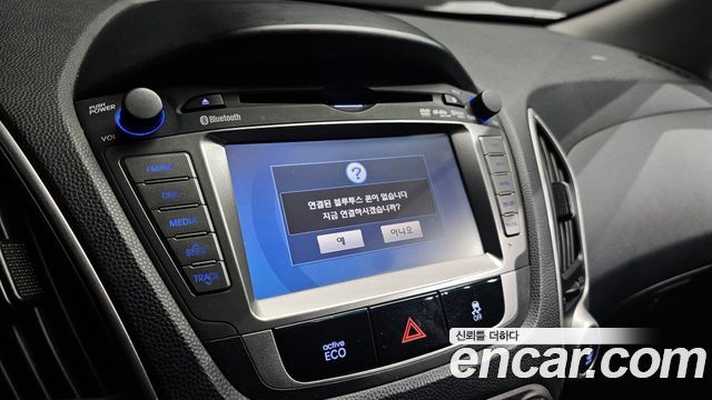 Hyundai Tucson ix Diesel 2WD LX20 Luxury 2013 — фото 16