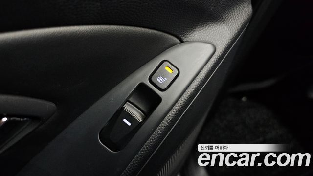 Hyundai Tucson ix Diesel 2WD LX20 Luxury 2013 — фото 19