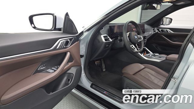 BMW 4 Series (G22) 420i M Sport Pro Gran Coupe 2025 — фото 10