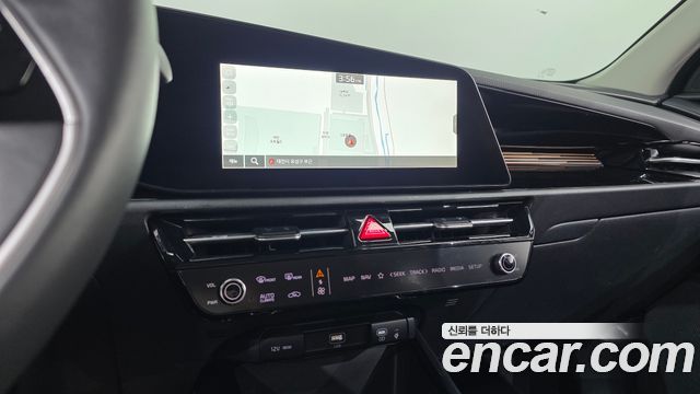 Kia Niro Signature 2022 — фото 12