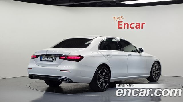Mercedes-Benz E-Class (W213) E250 Avantgarde 2021 — фото 2