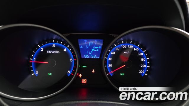 Hyundai Tucson ix Diesel(e-VGT) 2WD Smart special 2014 — фото 8