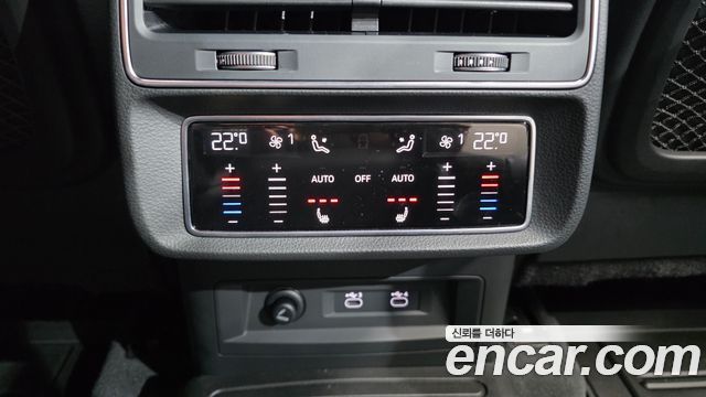 Audi Q8 (4M) 50 TDI Quattro Premium 2021 — фото 17