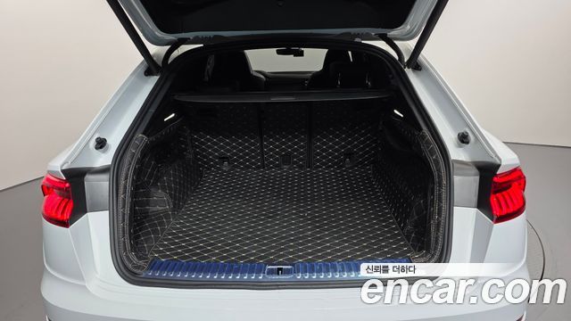 Audi Q8 (4M) 50 TDI Quattro Premium 2021 — фото 19