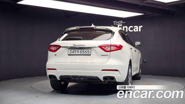 Maserati Levante 3.0 AWD Sport 2017 — фото 4