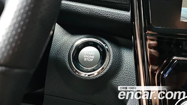KG Mobility (SsangYong) Very New Tivoli Gasoline 1.5 2WD V3 2021 — фото 27