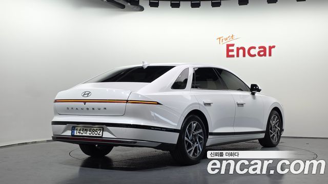 Hyundai Grandeur (GN7) 2,5 Gasoline 2WD Premium 2023 — фото 2