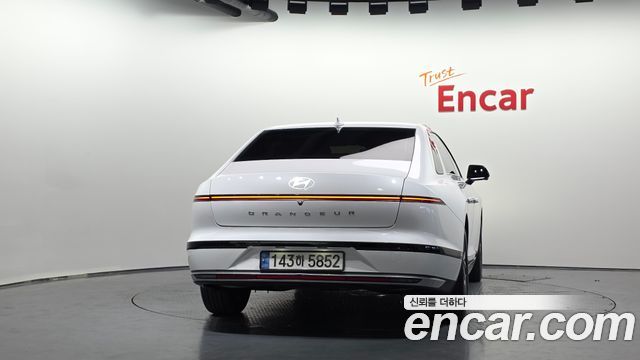 Hyundai Grandeur (GN7) 2,5 Gasoline 2WD Premium 2023 — фото 4