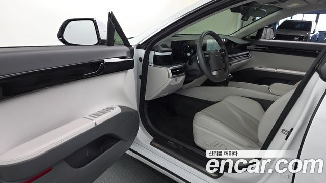 Hyundai Grandeur (GN7) 2,5 Gasoline 2WD Premium 2023 — фото 10
