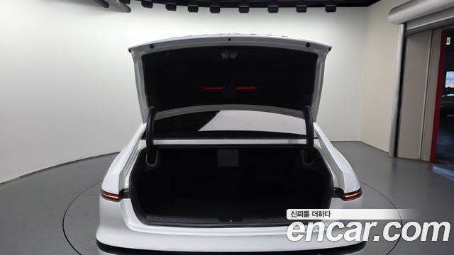 Hyundai Grandeur (GN7) 2,5 Gasoline 2WD Premium 2023 — фото 20