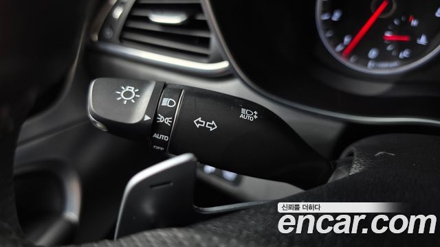 Genesis G70 2.0T Elite 2019 — фото 32