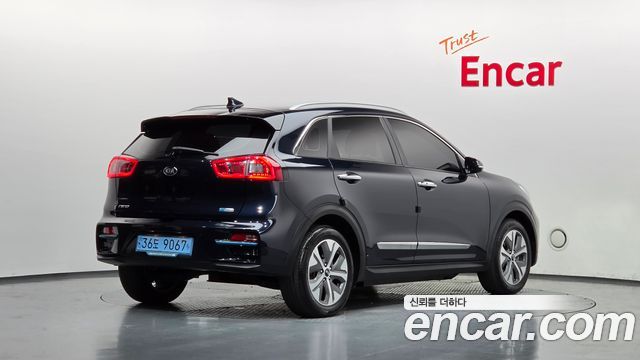 Kia Niro EV Noblesse 2019 — фото 2