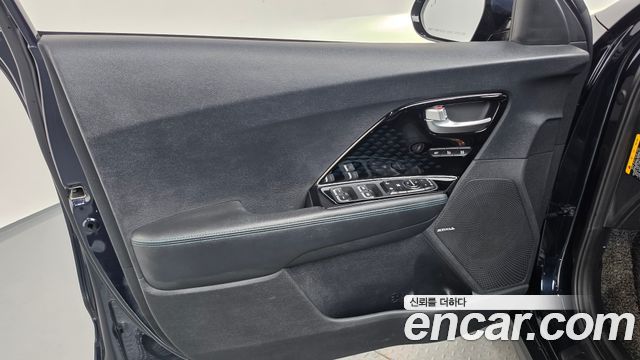 Kia Niro EV Noblesse 2019 — фото 24