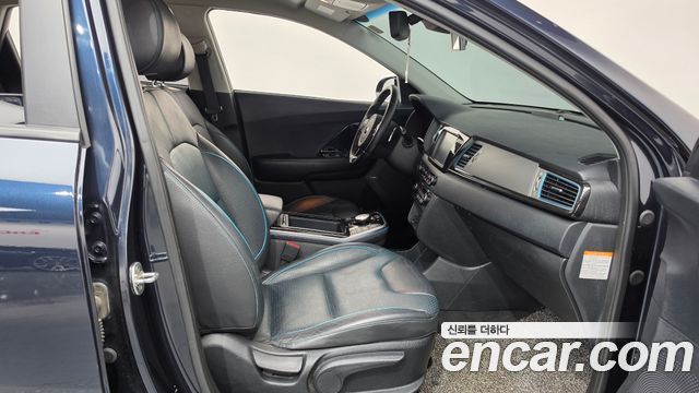 Kia Niro EV Noblesse 2019 — фото 26