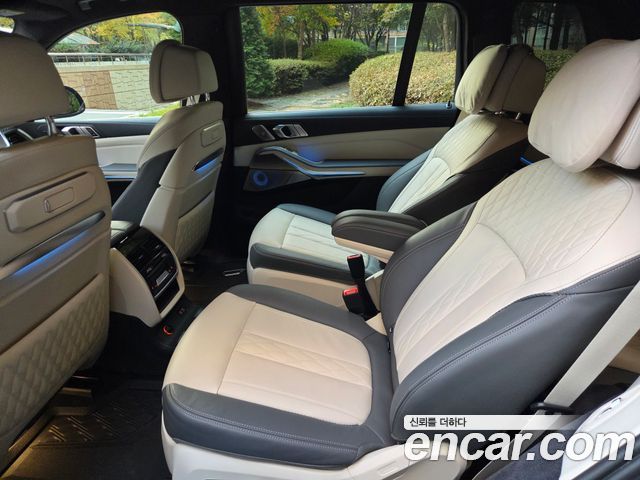 BMW X7 (G07) xDrive 40i Design Pure Excellence Frist Edition 6STR 2023 — фото 8