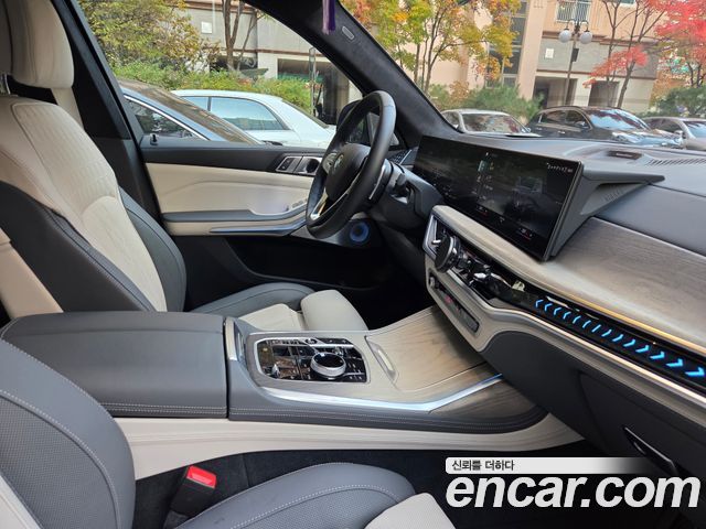 BMW X7 (G07) xDrive 40i Design Pure Excellence Frist Edition 6STR 2023 — фото 10