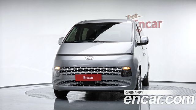 Hyundai Staria Tourer 11-Seater Modern 2022 — фото 3