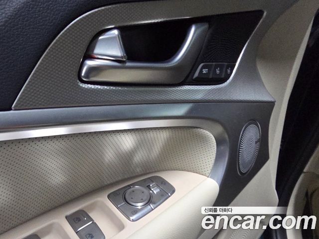 Genesis G70 Gasoline 3.3T 2WD 2025 — фото 15