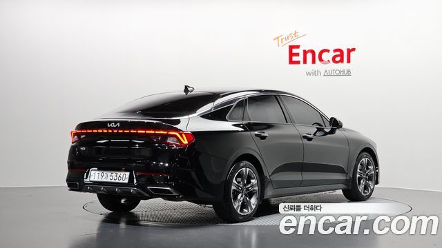 Kia K5 (III) 2.0 Signature 2023 — фото 2