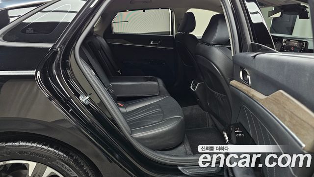 Kia K5 (III) 2.0 Signature 2023 — фото 11