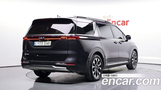 Kia Carnival (IV) Gasoline 7-Seater Signature 2023 — фото 2