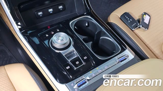 Kia Carnival (IV) Gasoline 7-Seater Signature 2023 — фото 9