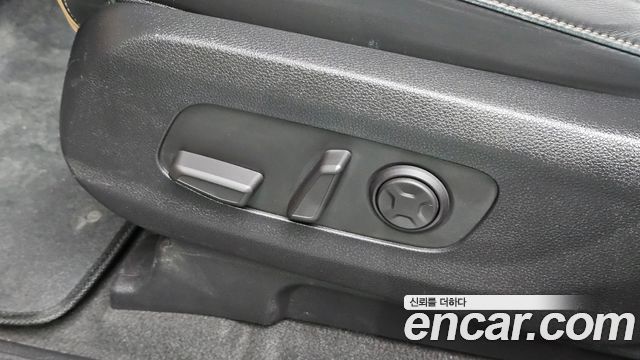 Kia Carnival (IV) Gasoline 7-Seater Signature 2023 — фото 19