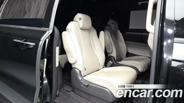 Kia Carnival (IV) Diesel 9-Seater Hi-Limousine(Special Vehicle) 2023 — фото 12