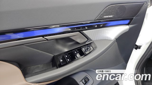 BMW 5 Series (G60) 523d M Sport 2025 — фото 37