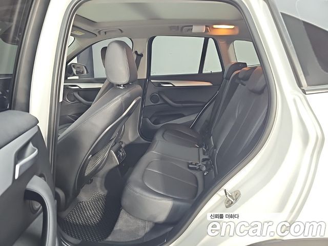 BMW X1 (F48) xDrive 18d 2017 — фото 16