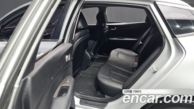 Kia K5 (II) 2.0 LPI Rental Car Luxury 2019 — фото 35