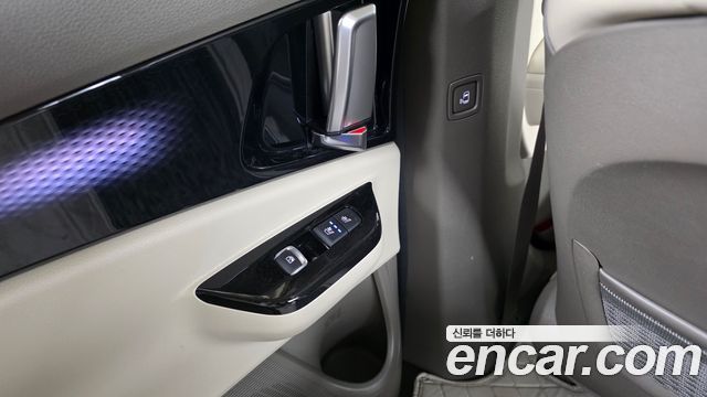 Kia Carnival (IV) Gasoline 7-Seater Hi-Limousine Signature 2022 — фото 31