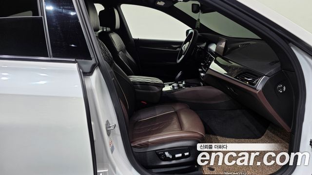 BMW 6 Series GT (G32) 630d xDrive M Sport 2019 — фото 11