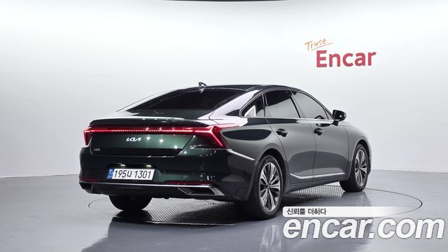 Kia K8 2.5 Gasoline 2WD Signature 2023 — фото 2