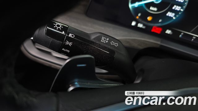 Kia K8 2.5 Gasoline 2WD Signature 2023 — фото 27