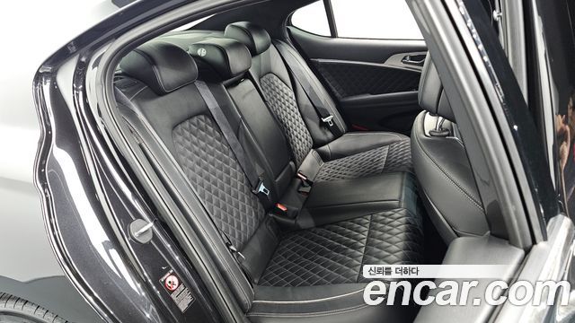 Genesis G70 2.0T Sport Package 2018 — фото 11