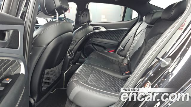 Genesis G70 2.0T Sport Package 2018 — фото 12