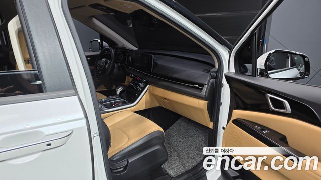 Kia Carnival (IV) Diesel 9-Seater Prestige 2023 — фото 11